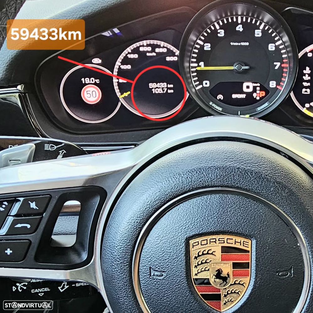 Porsche Panamera 4 E-Hybrid 10 Years Edition - 6