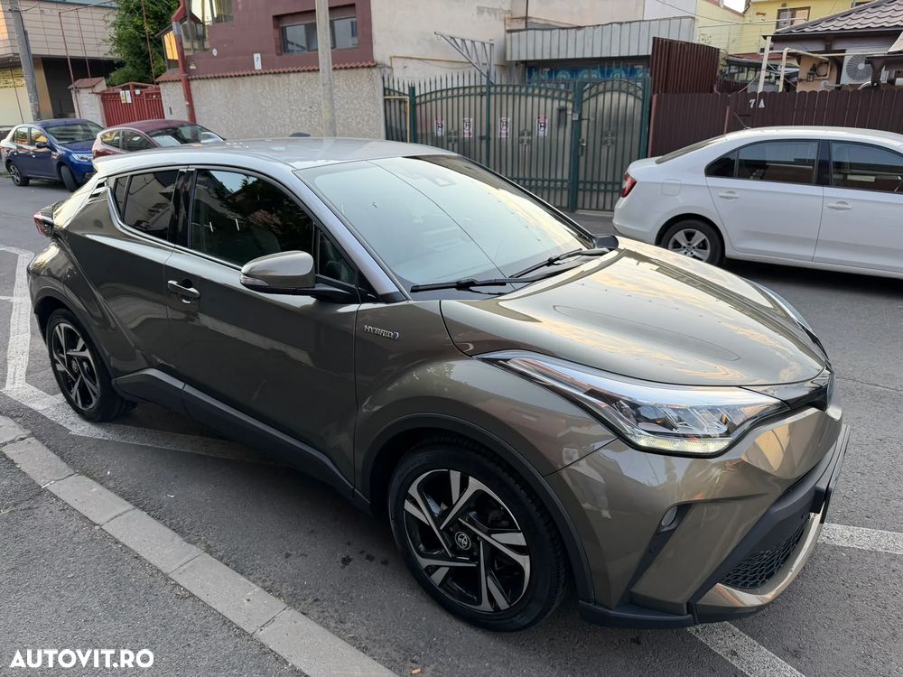 Toyota C-HR 2.0 HEV 180 CP 4x2 CVT Dynamic - 13