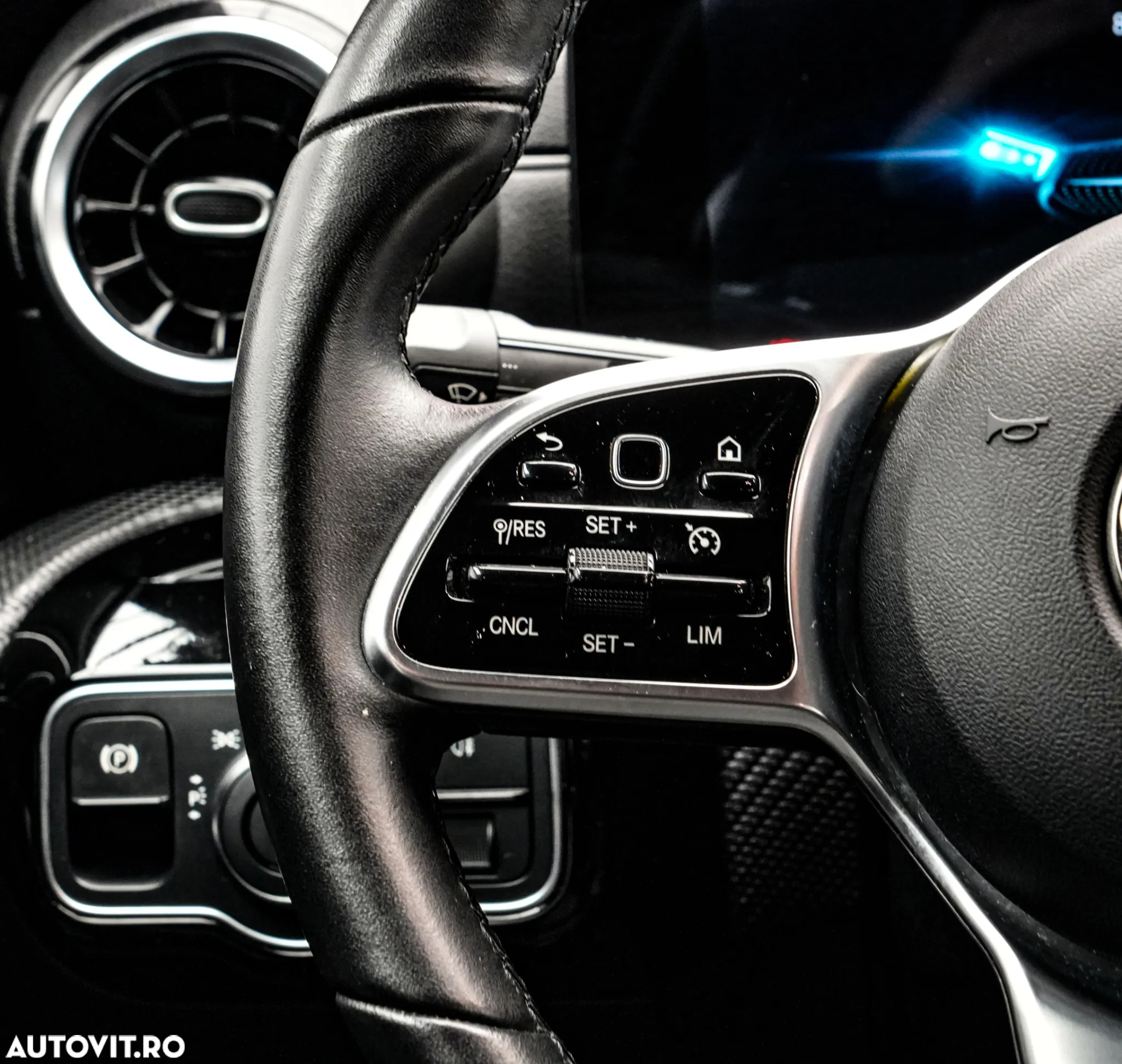 Mercedes-Benz CLA 200 Coupe - 23