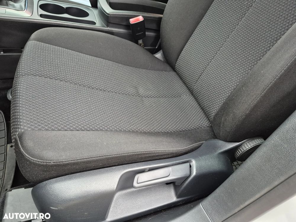 Volkswagen Passat - 15