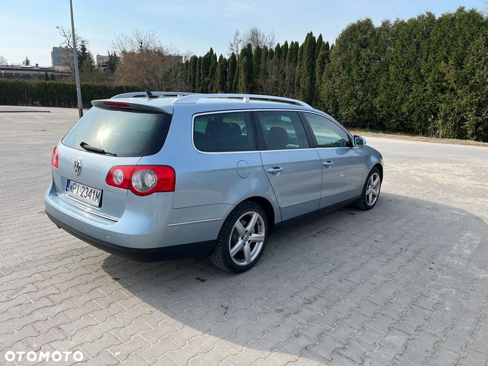 Volkswagen Passat 2.0 TDI DSG Highline - 4