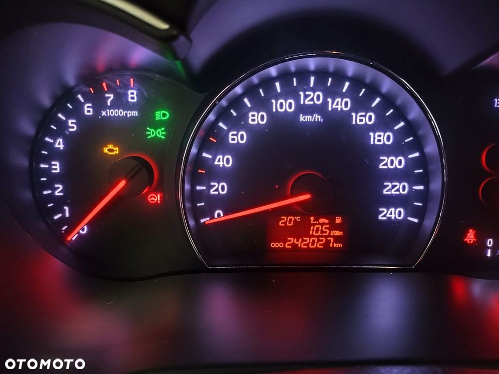 Kia Sorento - 29