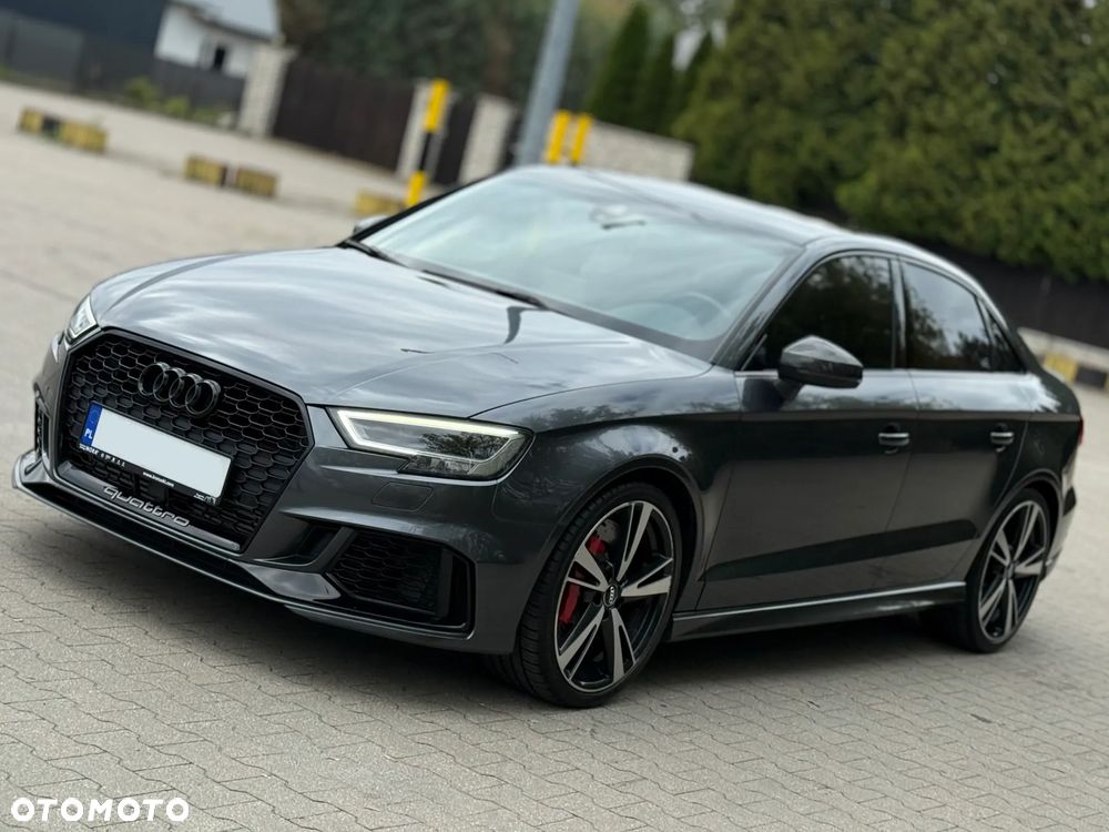 Audi RS3 Limousine - 4