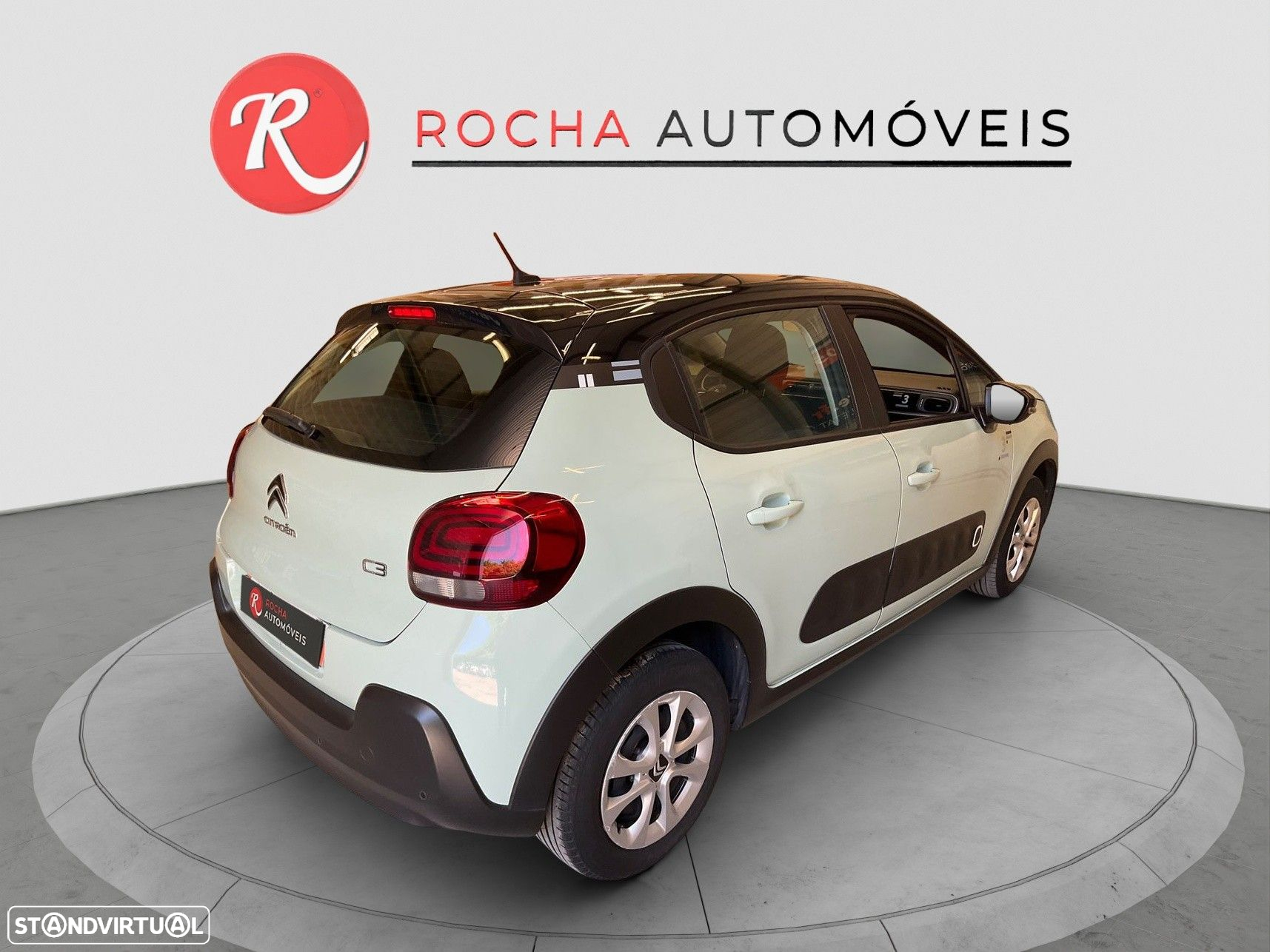Citroën C3 1.2 PureTech Shine - 4