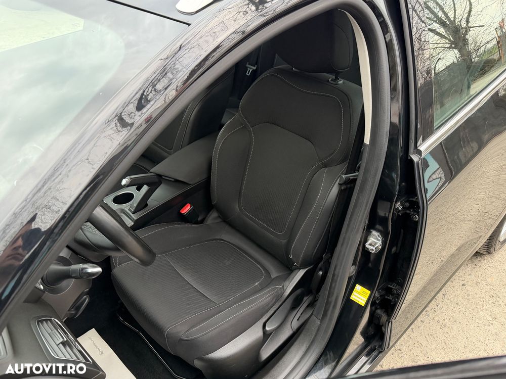 Renault Megane TCe 140 GPF EDC Equilibre - 13