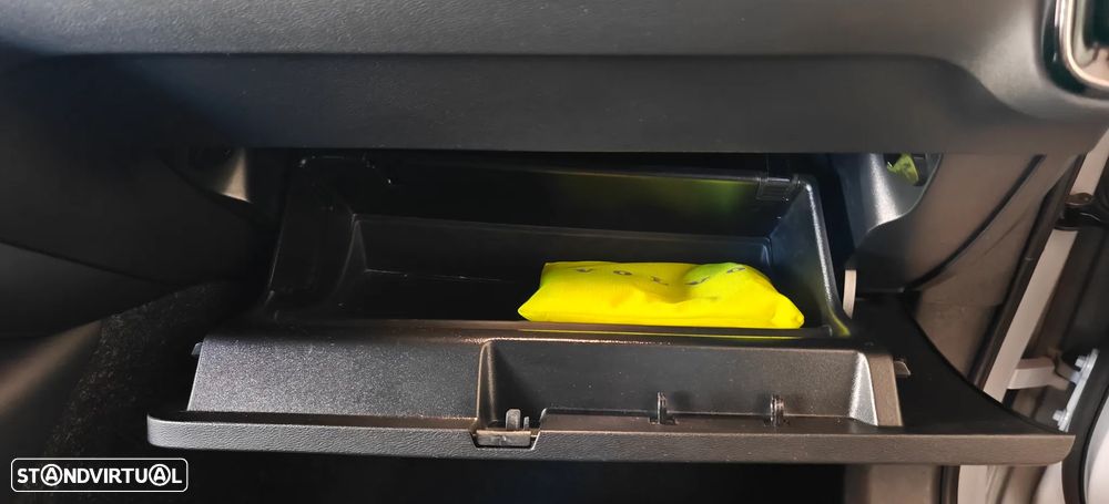 Volvo XC 40 1.5 T5 PHEV R-Design - 19