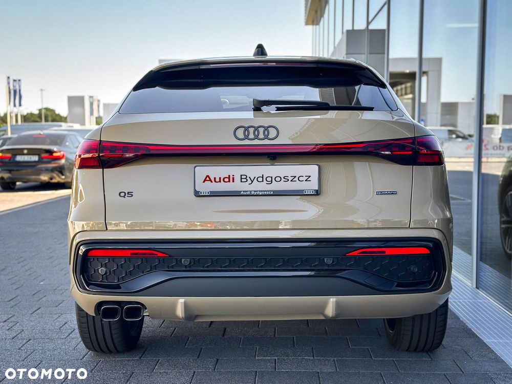 Audi Q5 Sportback - 14
