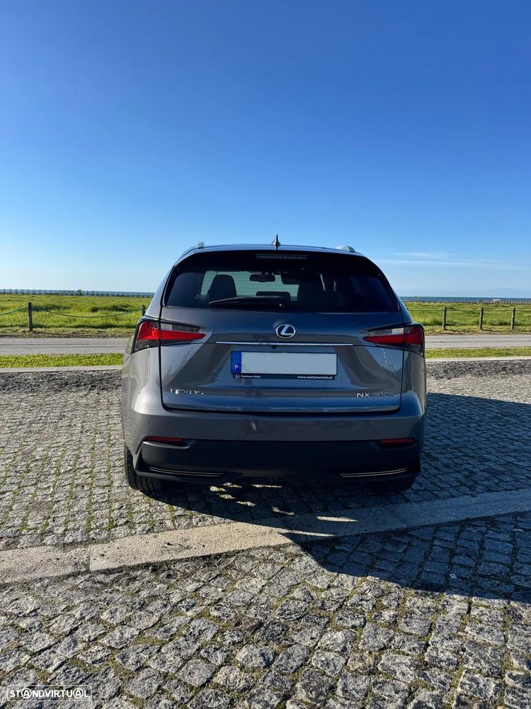 Lexus NX 300h Executive Plus - 3