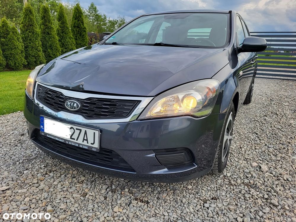Kia Ceed 1.4 Comfort + - 1