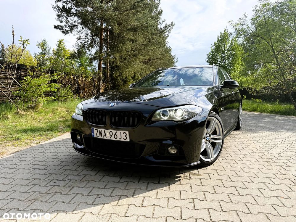 BMW Seria 5 525d Sport-Aut Luxury Line - 1
