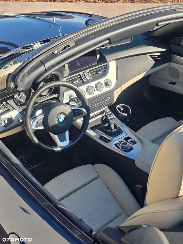 BMW Z4 sDrive35i - 9