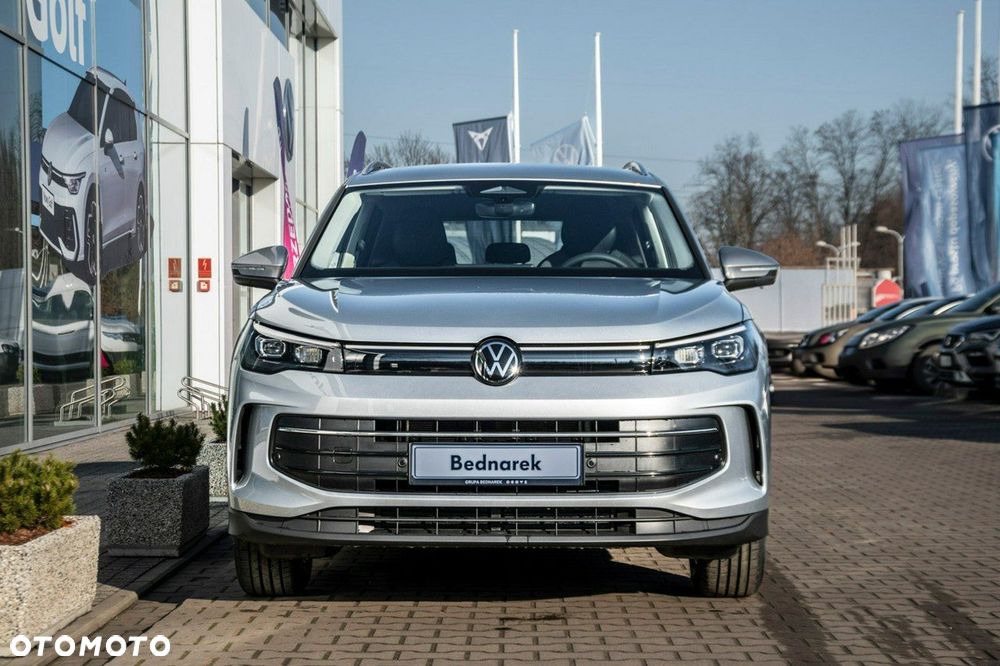 Volkswagen Tiguan - 9