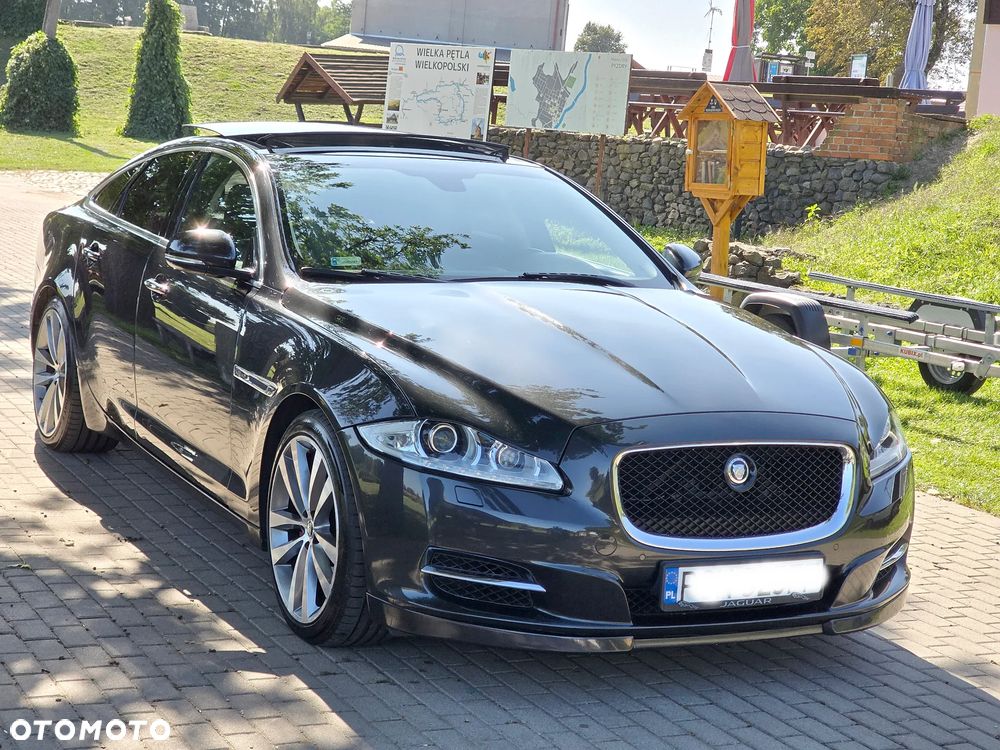 Jaguar XJ 3.0 D V6 Premium Luxury - 29
