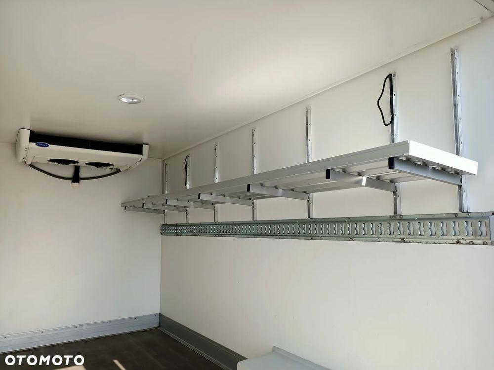 Renault Master Chłodnia Niskopodwoziowy145KM 2 zasilania chłodni - 12