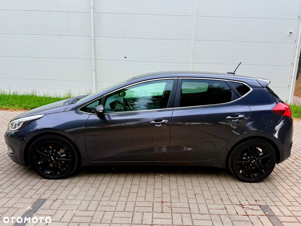 Kia Ceed - 13