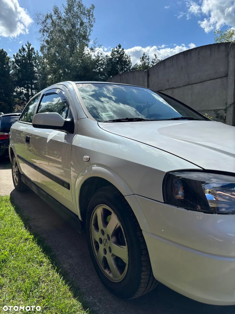 Opel Astra 2000 photo 3