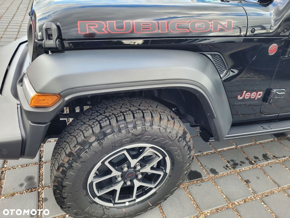 Jeep Wrangler - 10