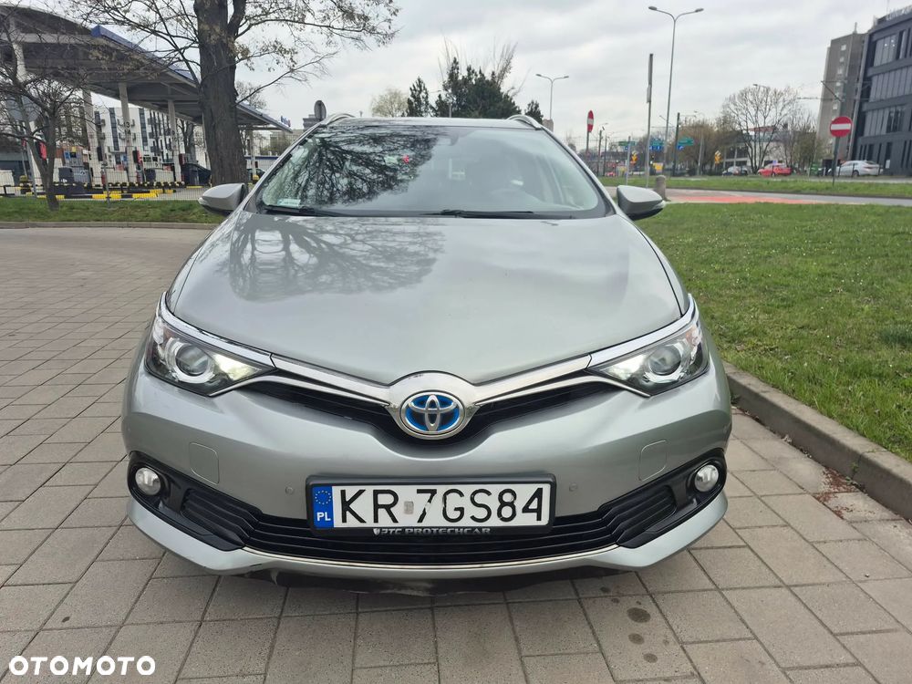 Toyota Auris Hybrid 135 Comfort - 2