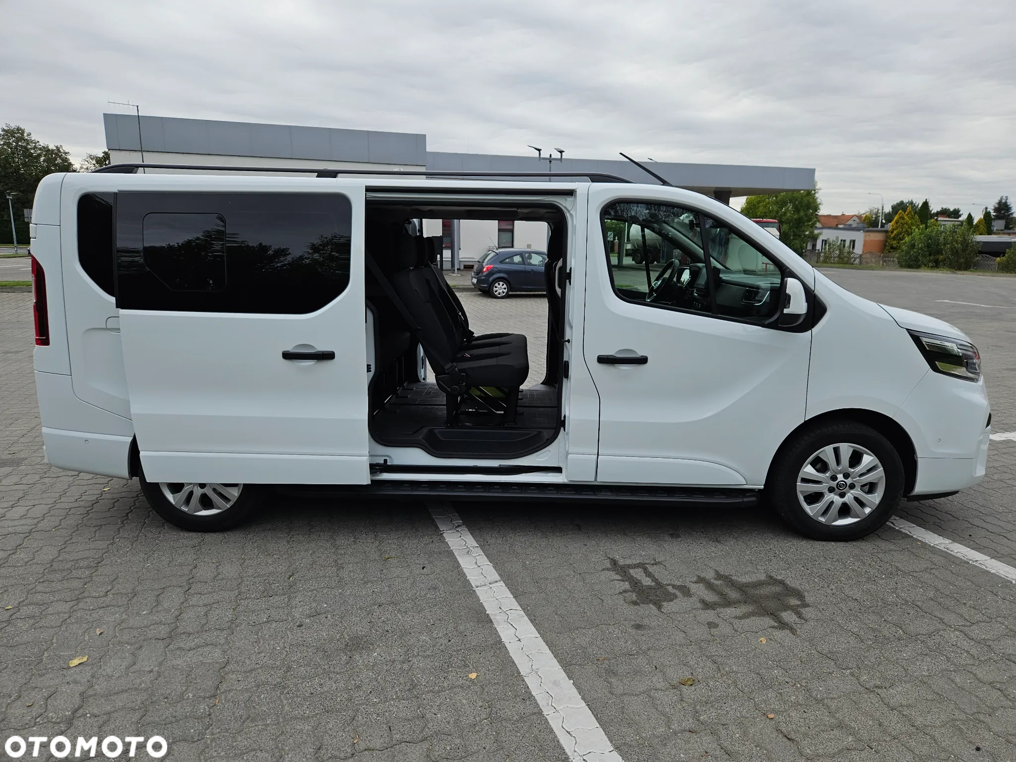 Renault Trafic - 32