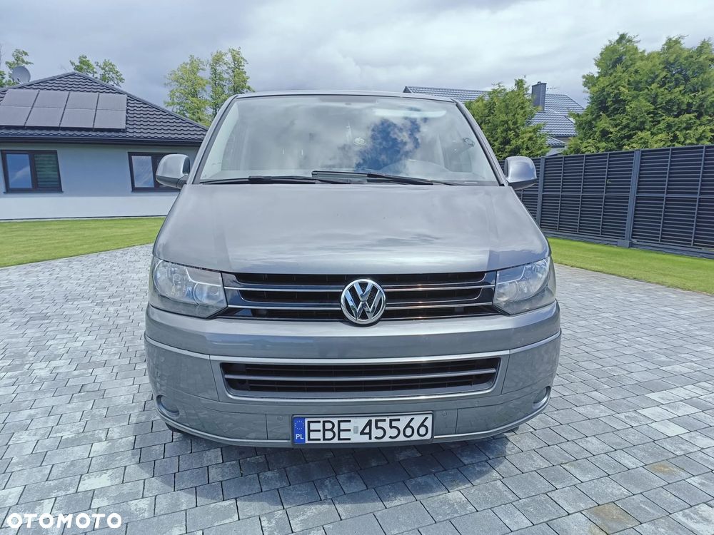 Volkswagen Caravelle - 2