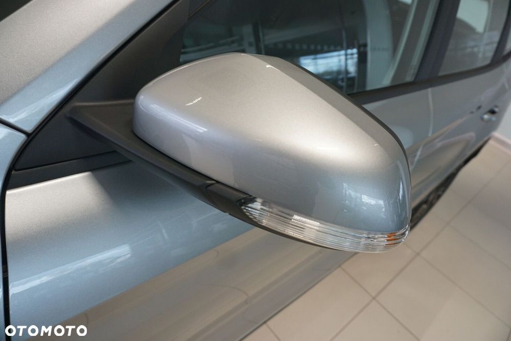 MG ZS Hybrid+ - 11