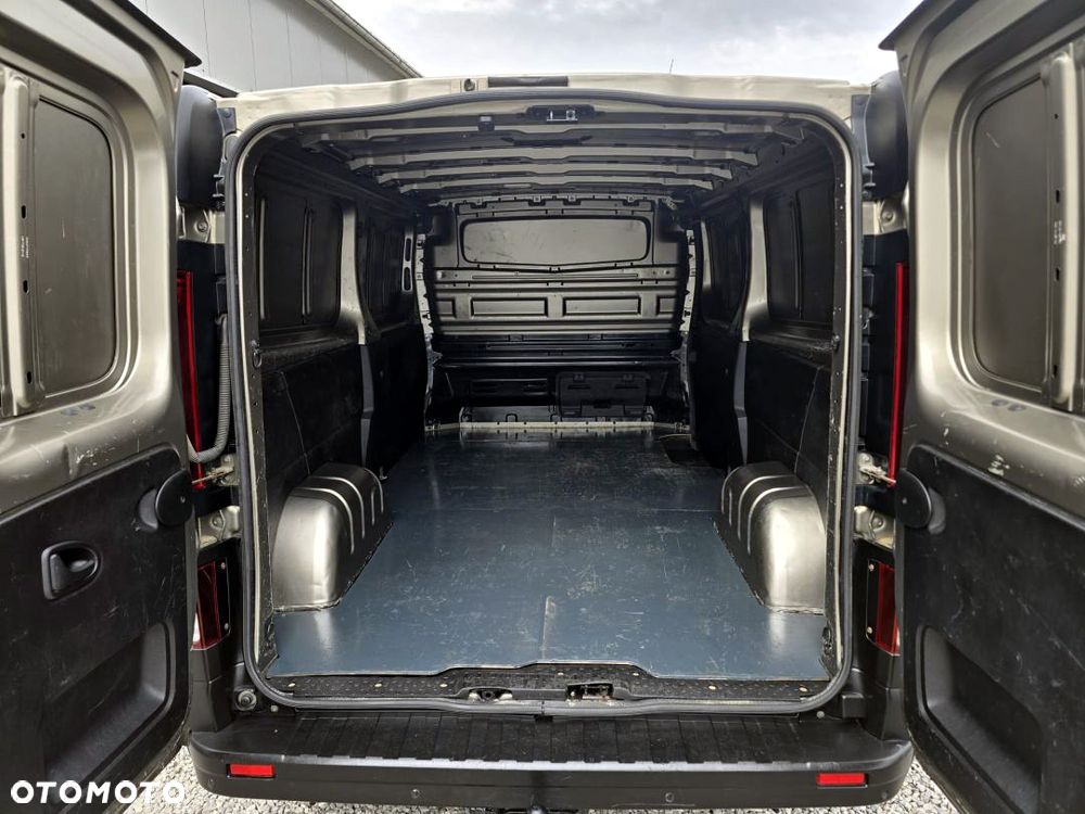 Renault Trafic - 28