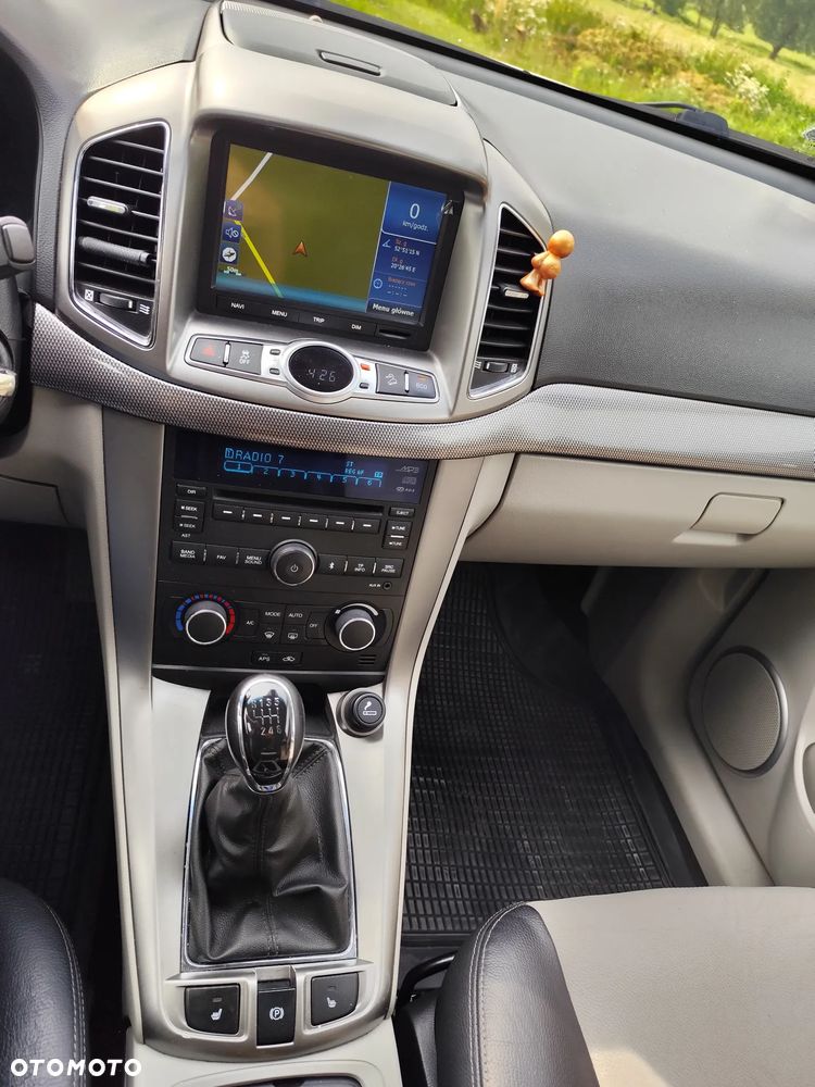 Chevrolet Captiva 2.2 D LTZ - 10