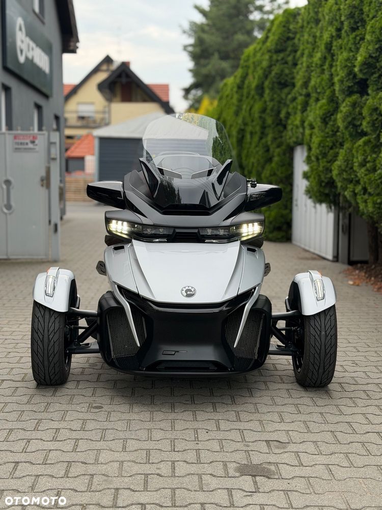 Can-Am Spyder - 27