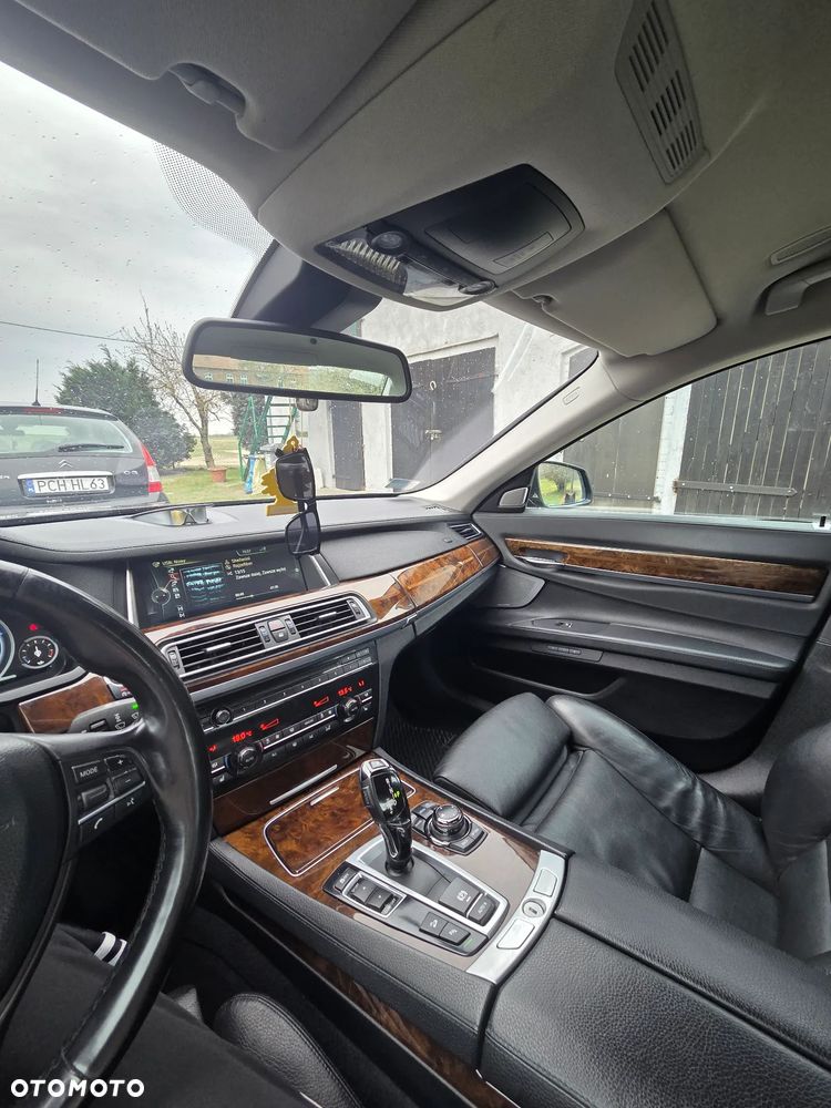 BMW Seria 7 750d xDrive - 16