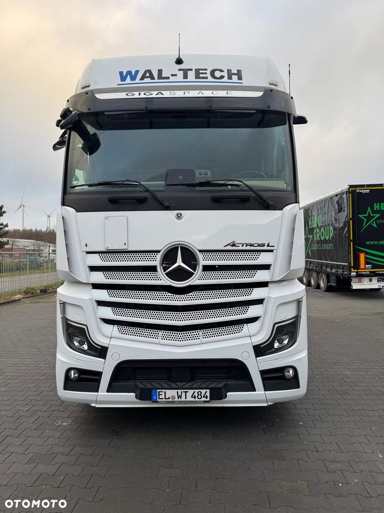 Mercedes-Benz Actros 1848 LS - 2
