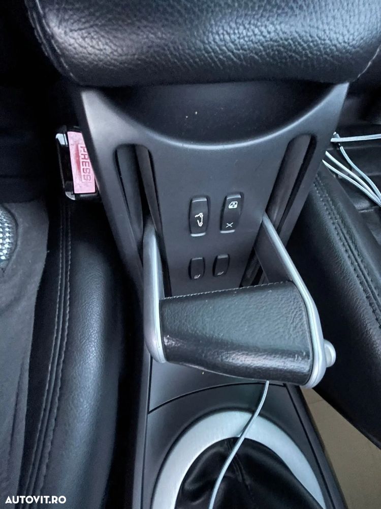 Renault Megane 2.0 Turbo Coupe-Cabriolet Dynamique - 11