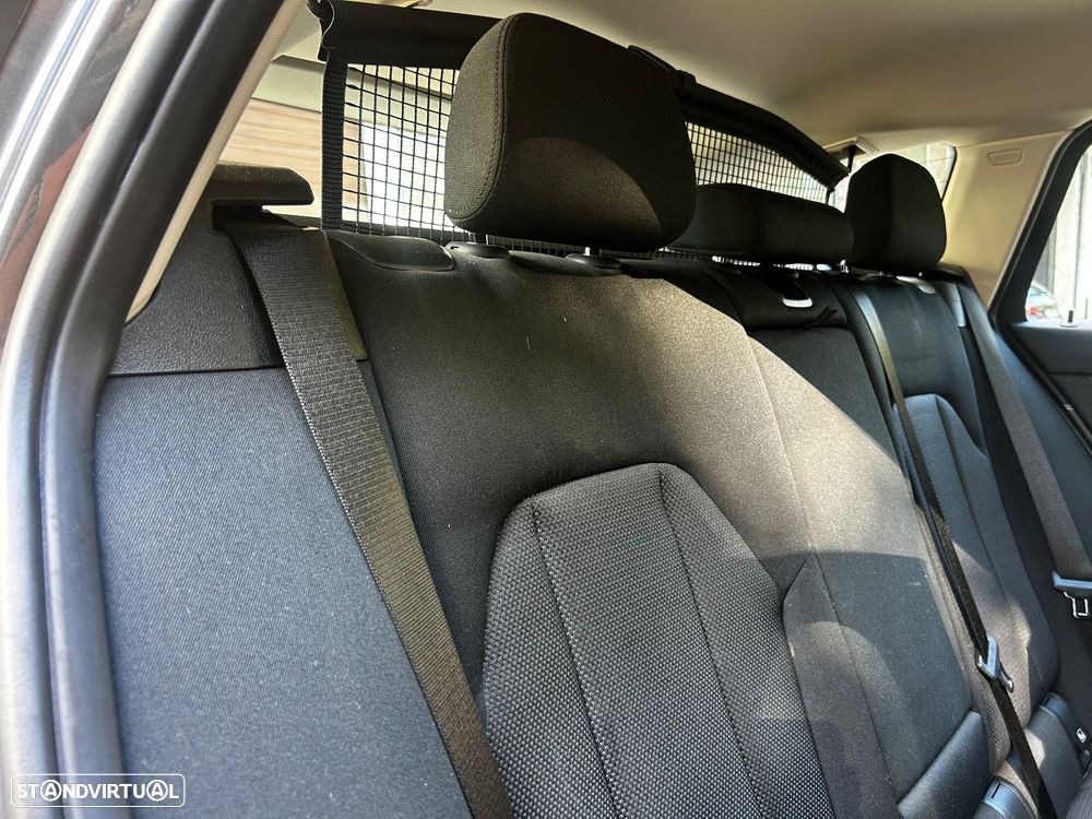 BMW 320 d Auto - 14