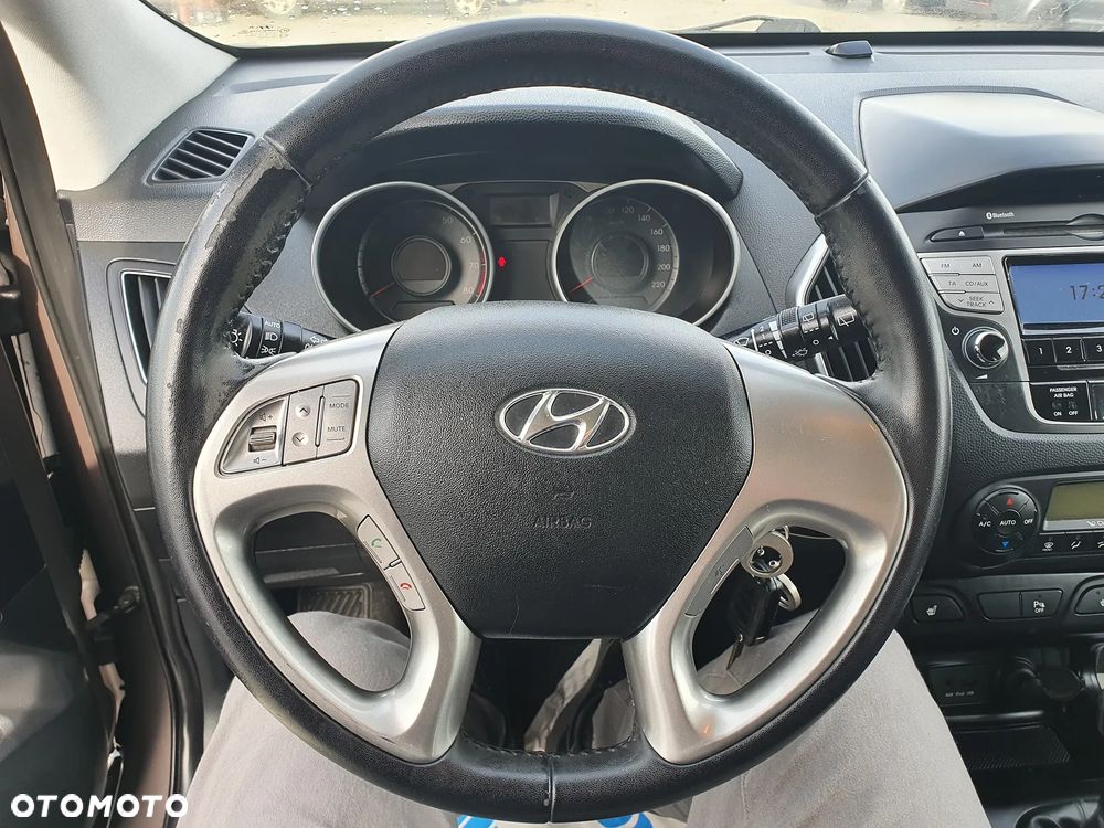 Hyundai ix35 2.0 4WD Style - 18
