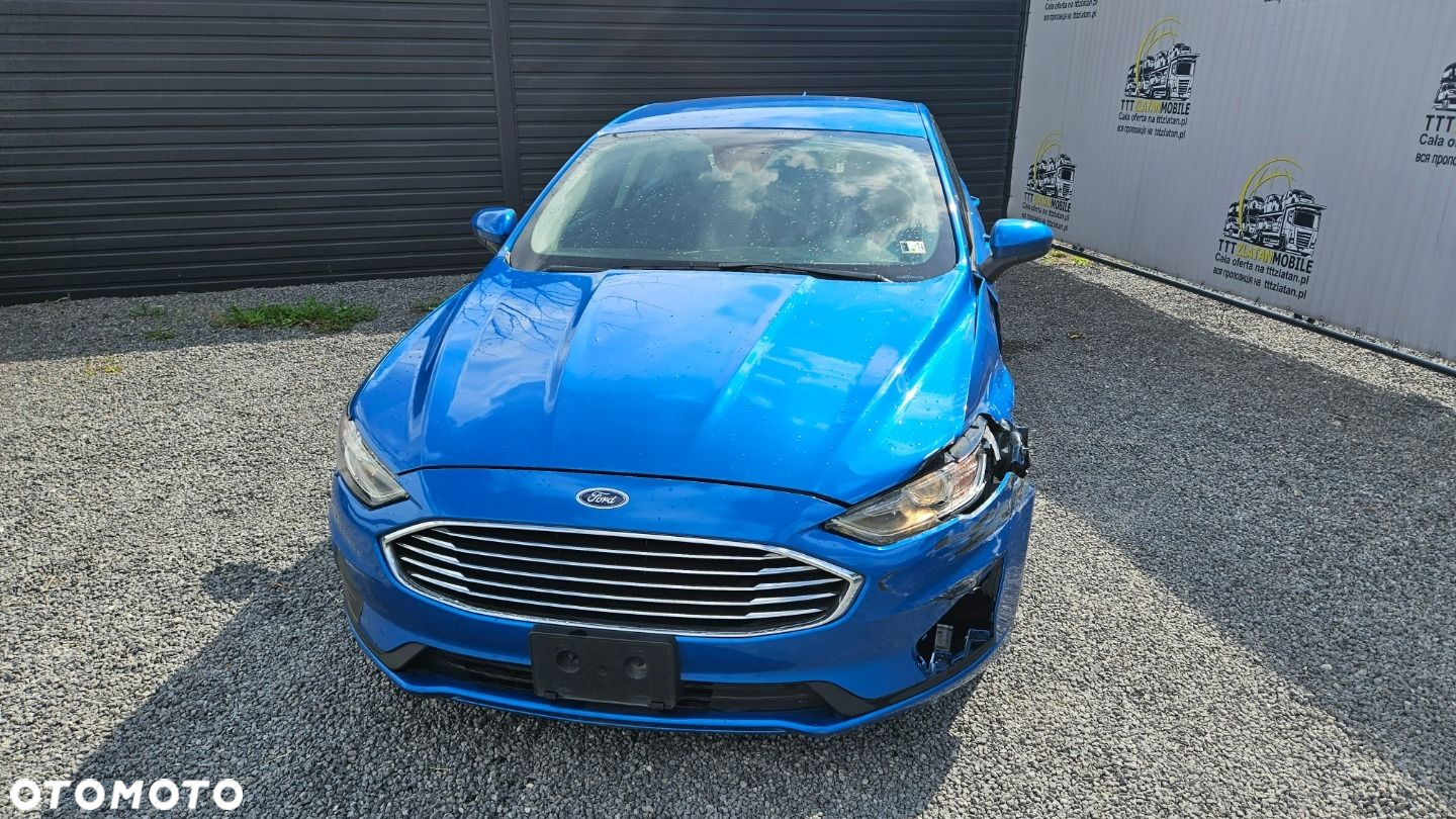 Ford Fusion - 7