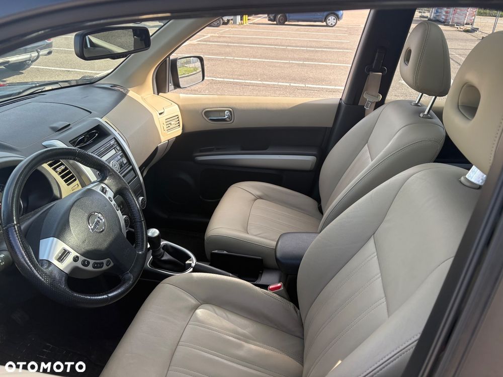 Nissan X-Trail - 6