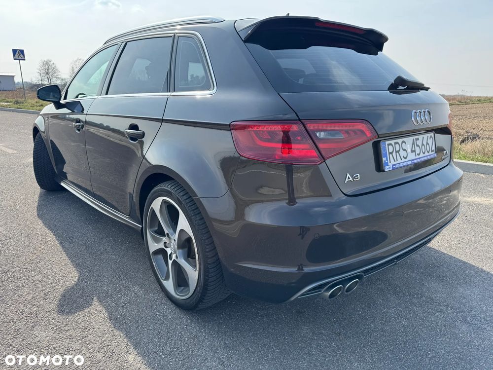 Audi A3 Sportback 2.0 TDI (clean diesel) quattro S line Sportpaket - 4