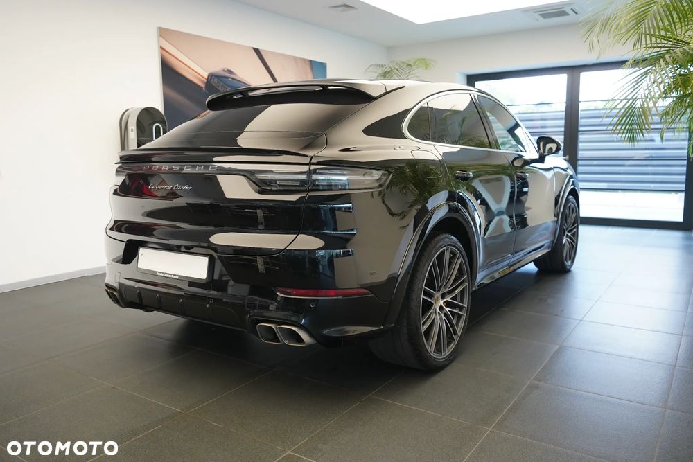 Porsche Cayenne Coupe Turbo - 4