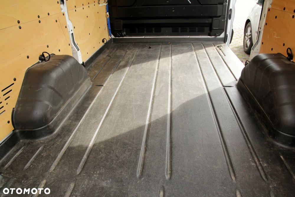 Ford Transit - 14