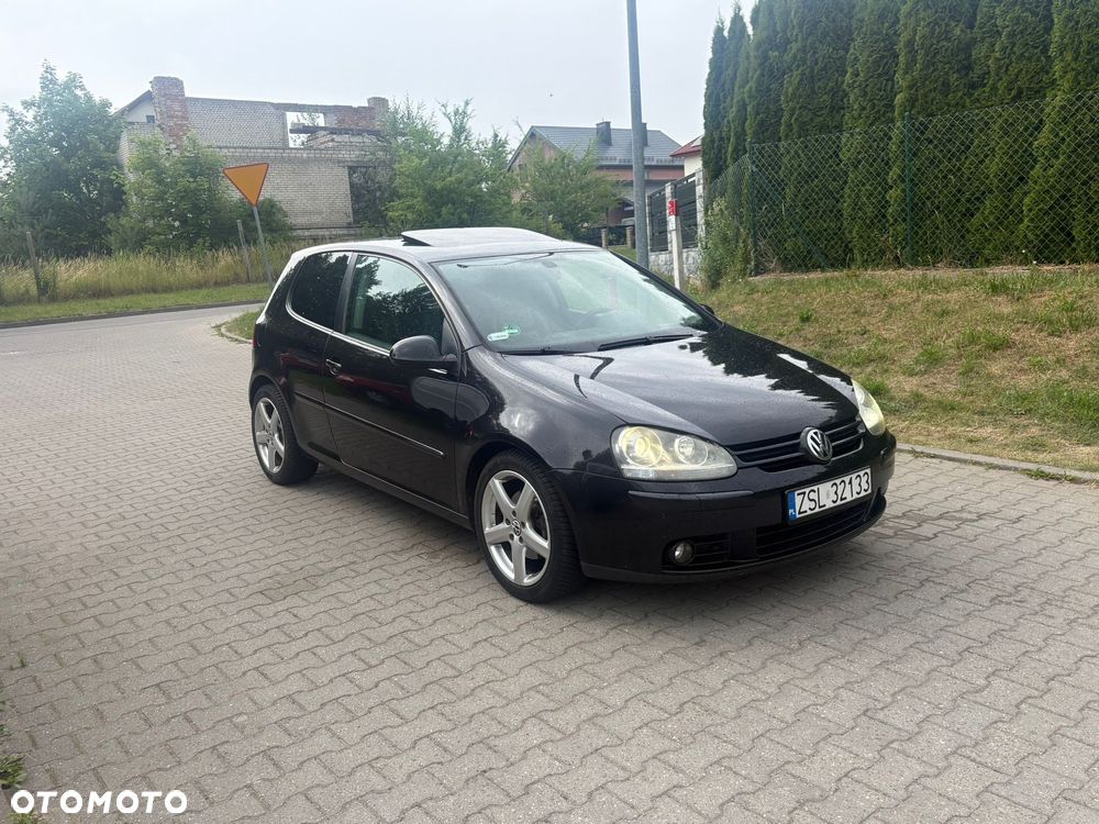 Volkswagen Golf 2.0 FSI Comfortline - 4