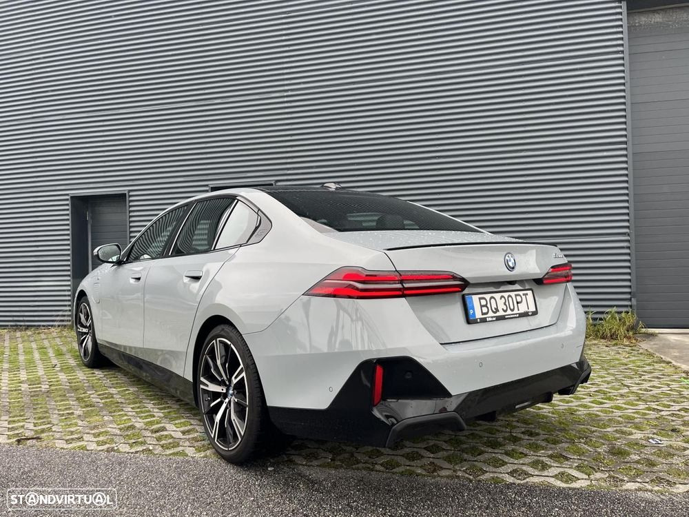 BMW 530 e Pack Desportivo M Pro - 23