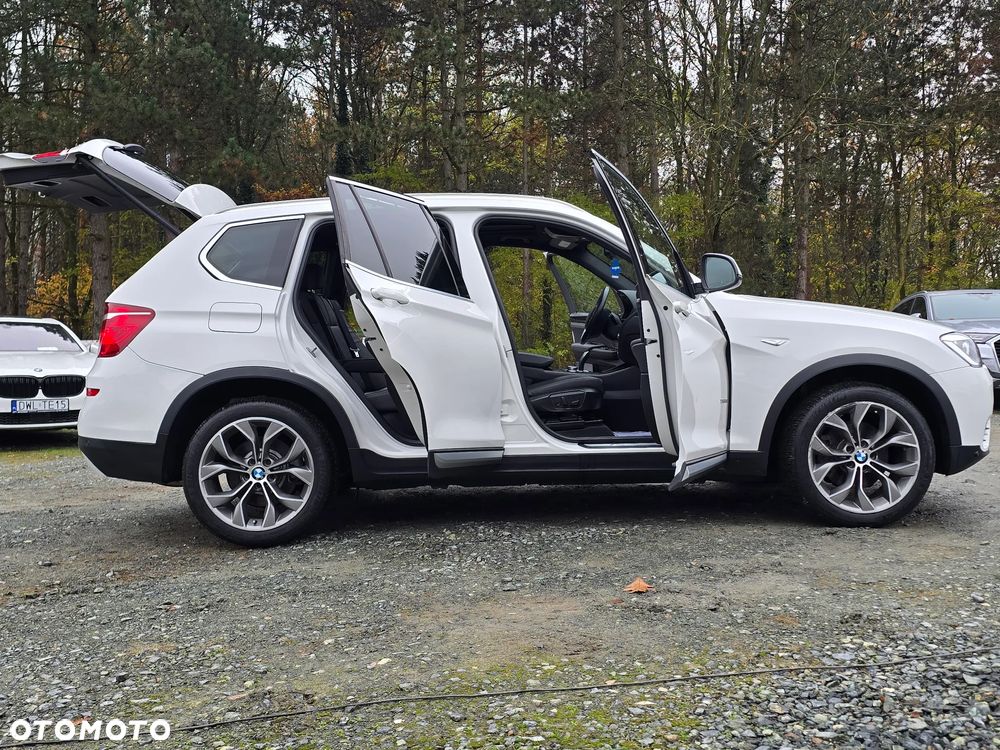 BMW X3 xDrive28i Sport-Aut xLine - 30