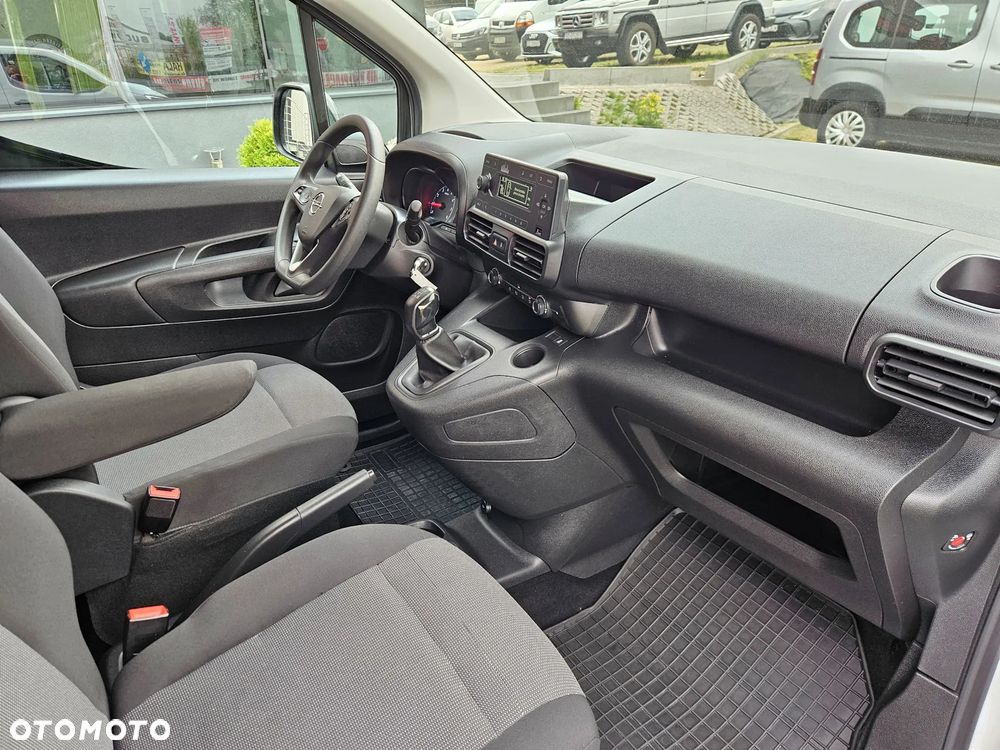 Opel COMBO 1.5 TURBO D 102KM - 8