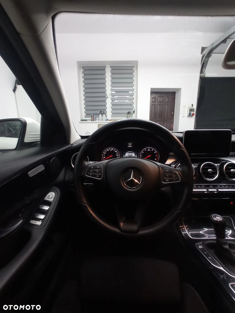 Mercedes-Benz Klasa C 200 CGI BlueEff Classic - 5