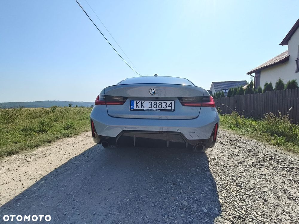 BMW Seria 3 330i xDrive M Sport - 34