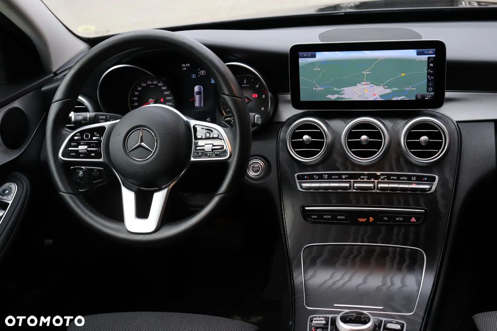 Mercedes-Benz Klasa C 220 d 9G-TRONIC Edition 19 - 15