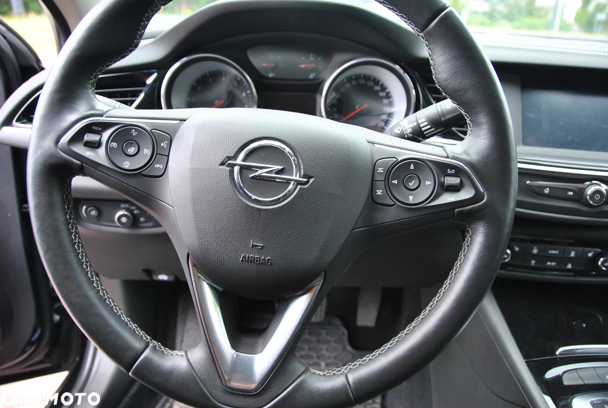 Opel Insignia 1.5 T Innovation S&S - 13