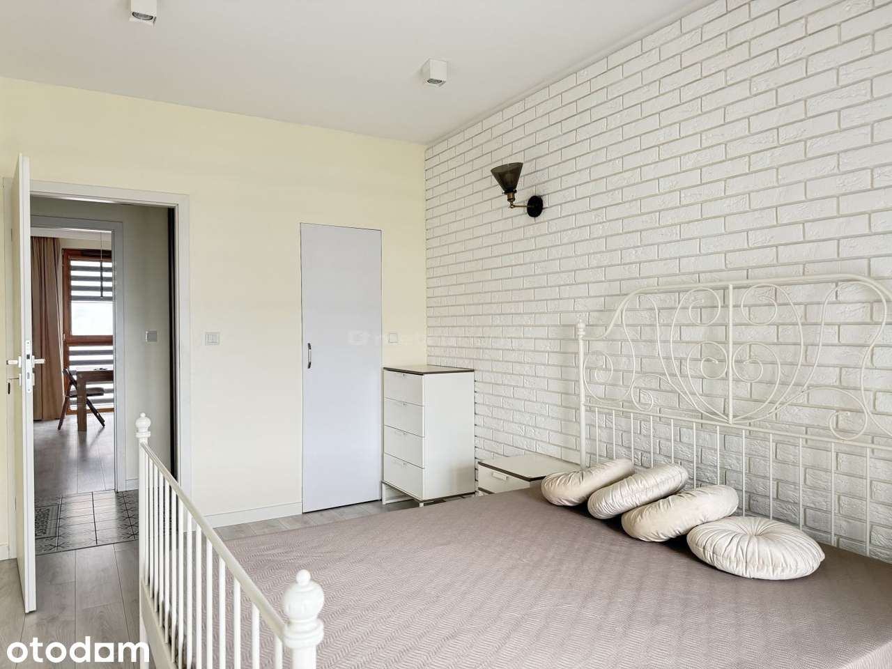 2 pokoje  46,59 m²  Wola  miejsce postojowe