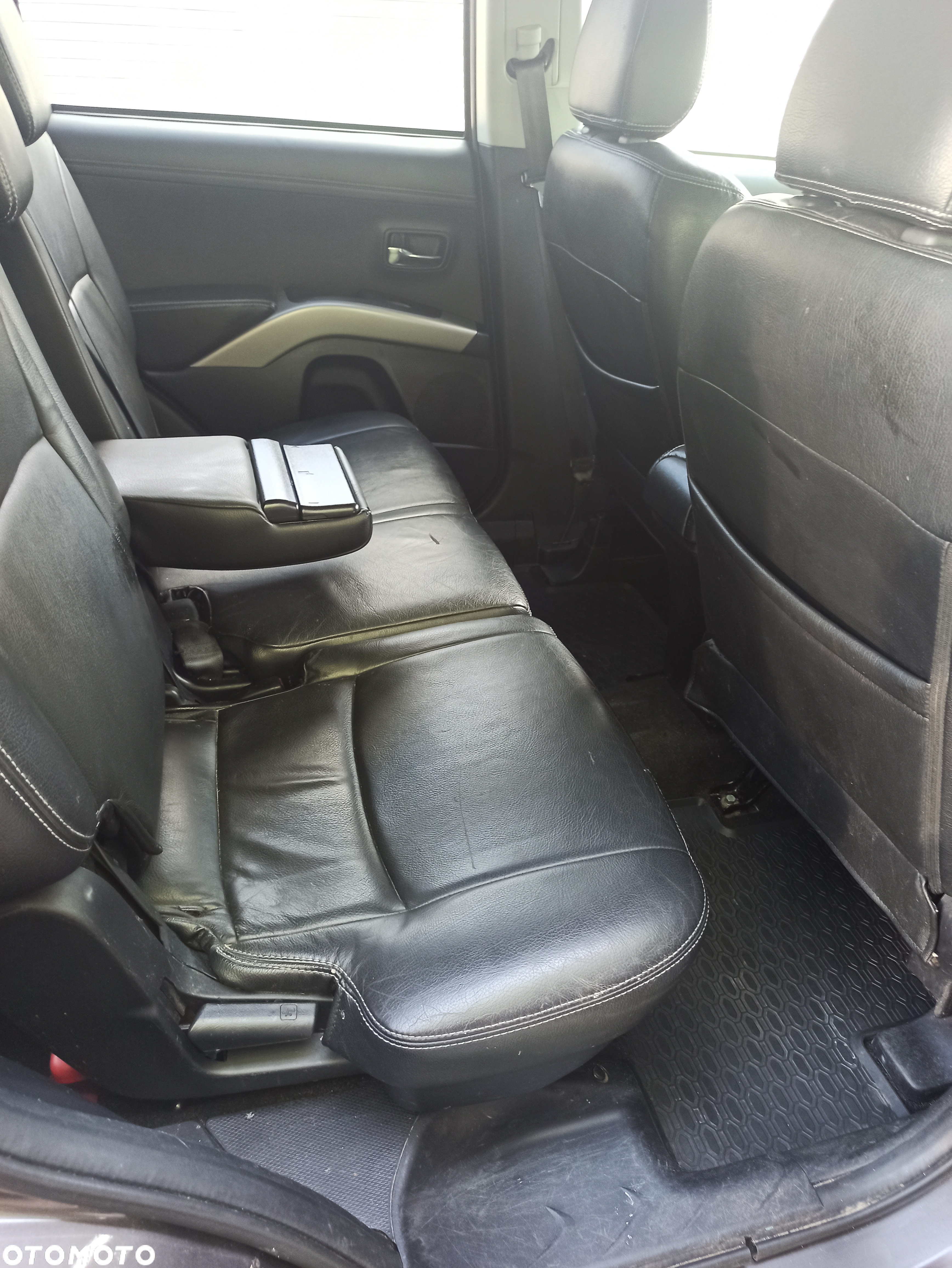 Mitsubishi Outlander 2.2 DID Instyle NAVI - 8