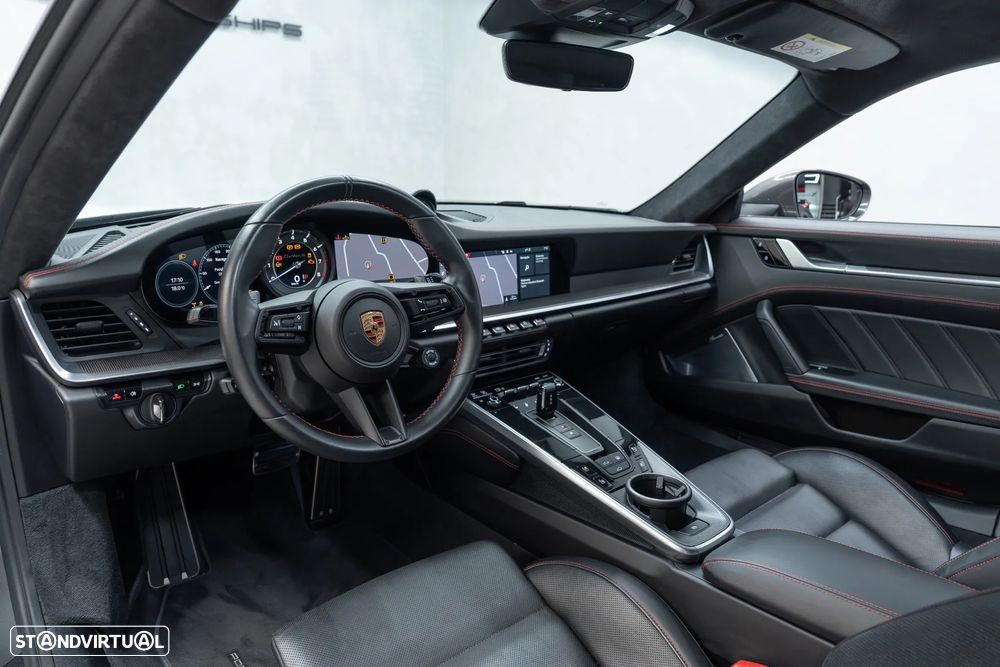 Porsche 911 (992) Turbo S - 19