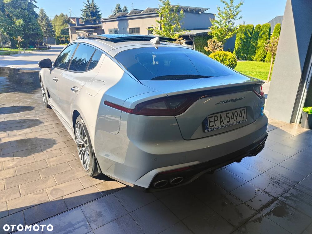 Kia Stinger - 18